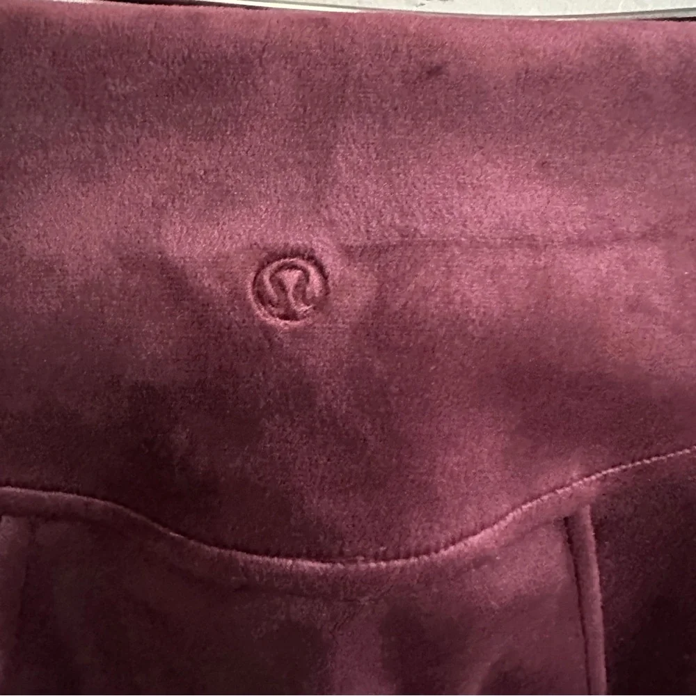 NWT Lululemon Scuba HighRise Mini Skirt Velvet in Garnet Sz S - Picture 14 of 15